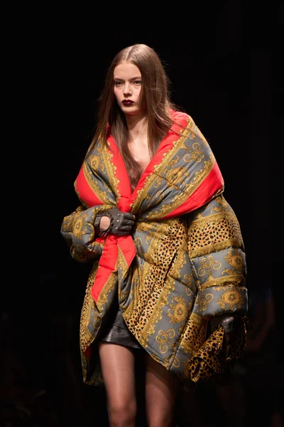 Look 1